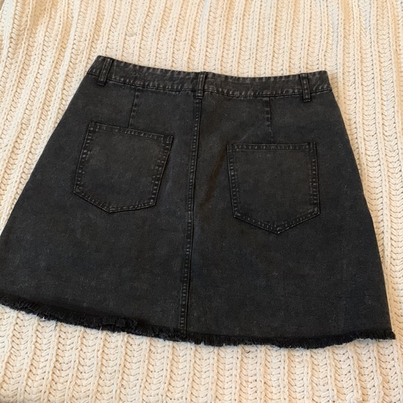 She + Sky, black shirt, size M - Picture 2 of 4